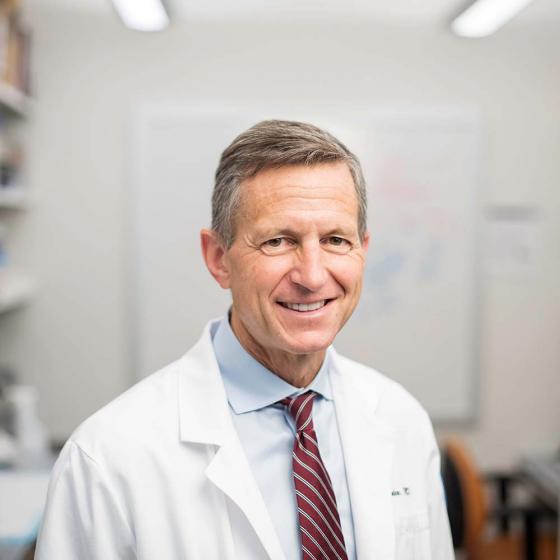 Prof. Scott Rodeo, MD